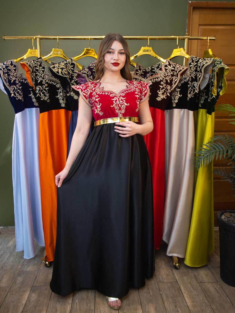 Robe Leila