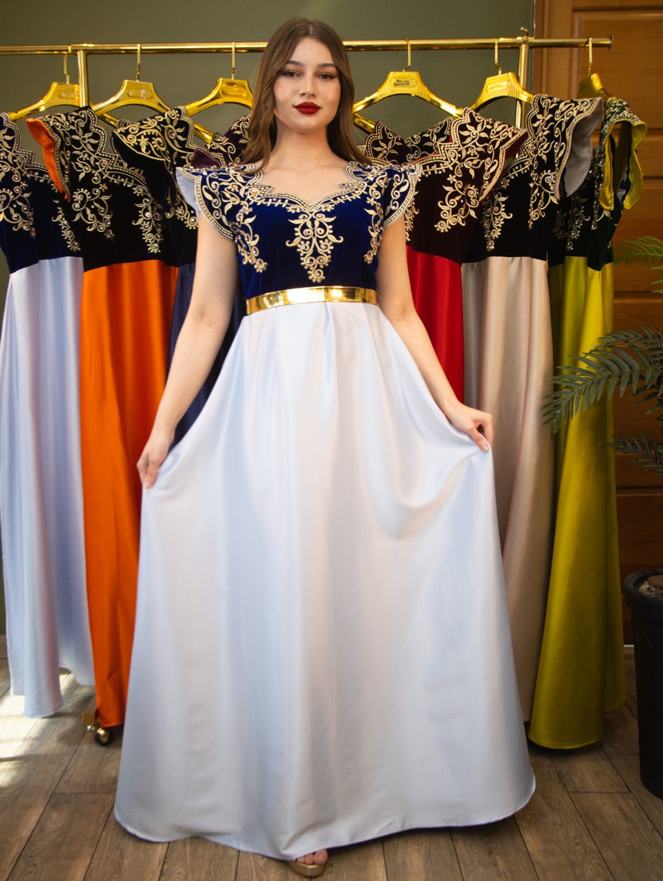 Robe Leila