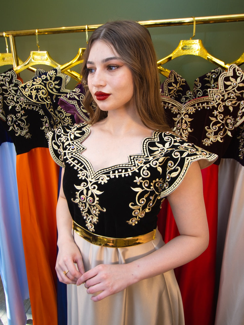 Robe Leila